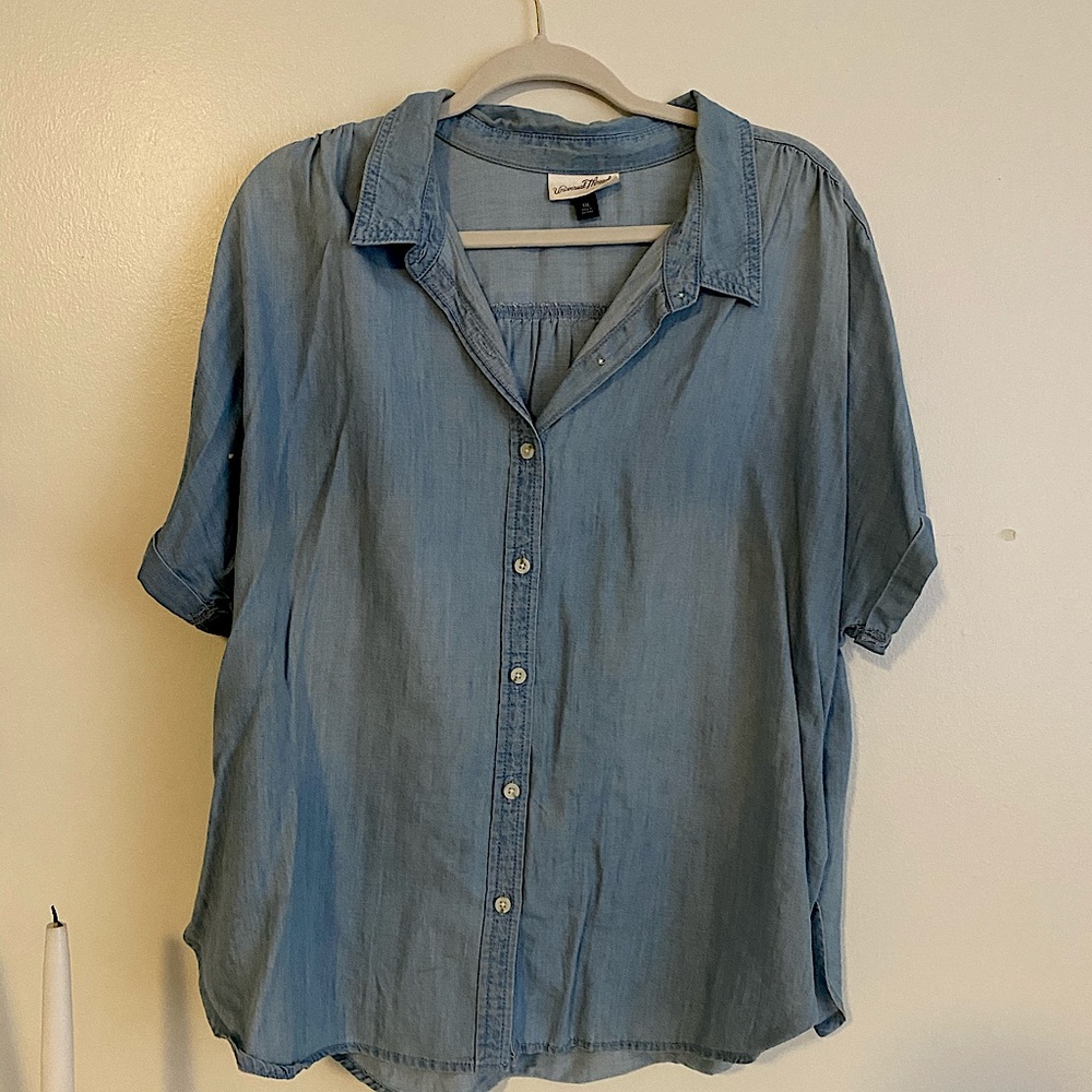 Universal Thread Chambray Button Down